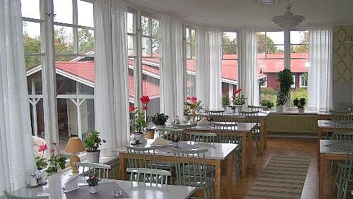 Vår matsal i anslutning till konferensanläggning nära Uppsala & Stockholm